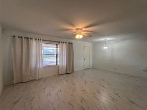 5103 CREEKBEND Drive, Houston TX 77035