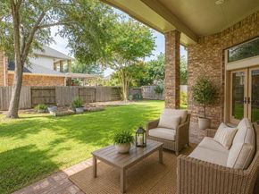 7522 Mulrain Drive, Sugar Land TX 77479
