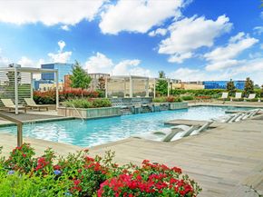 2047 Westcreek Lane 603, Houston TX 77027