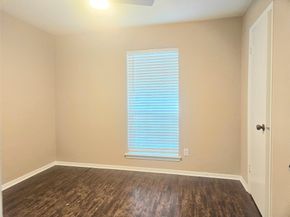 4231 SOUTHCHASE Lane, Houston TX 77014