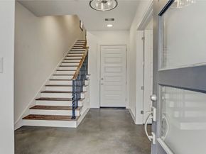 1104 Ennis Street, Houston TX 77003
