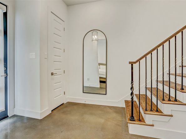 1104 Ennis Street, Houston TX 77003