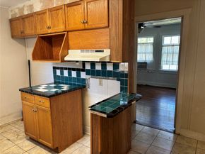 404 Commerce Street, Tomball TX 77375