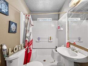 4417 Davenport Street, Houston TX 77051