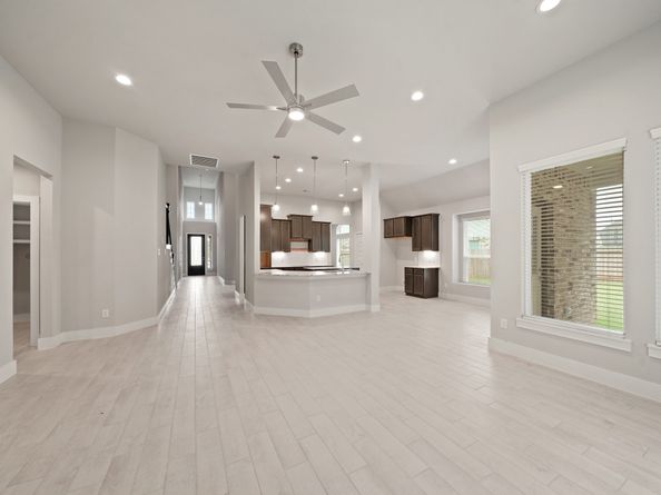 2140 Golden Spruce Lane, Conroe TX 77301