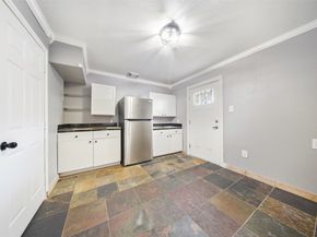 2120 Fulton Street 1, Houston TX 77009