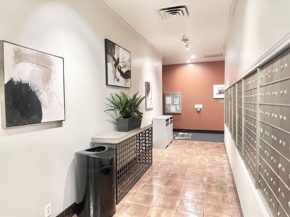 2016 Main Street 902, Houston TX 77002