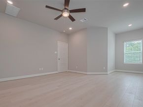 8933 Grovner Place, Houston TX 77055