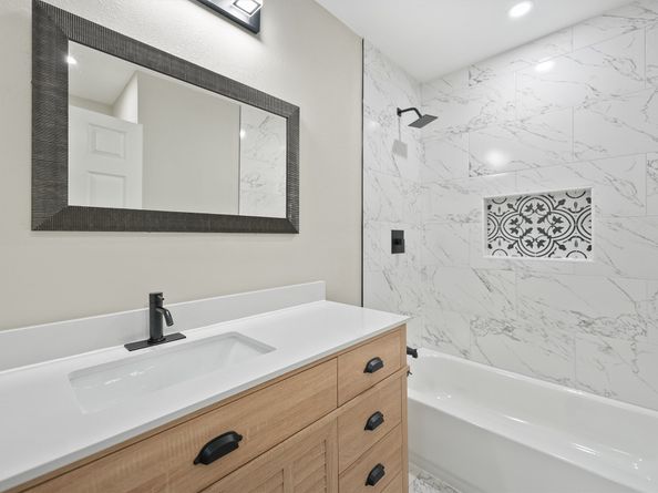7413 W Knoll Street, Houston TX 77028