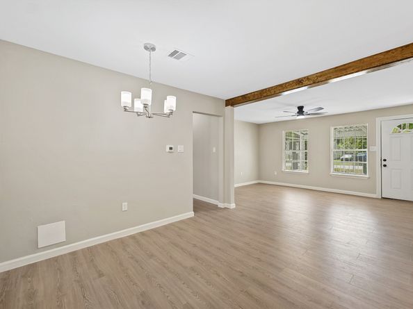 7413 W Knoll Street, Houston TX 77028