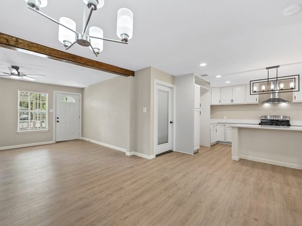 7413 W Knoll Street, Houston TX 77028