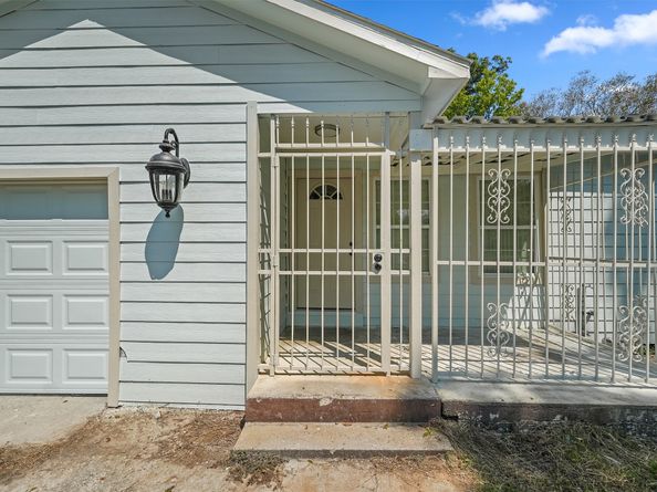 7413 W Knoll Street, Houston TX 77028