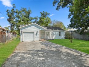 7413 W Knoll Street, Houston TX 77028