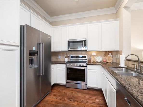 5956 Kansas Street, Houston TX 77007