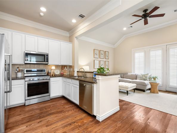 5956 Kansas Street, Houston TX 77007