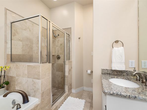 5956 Kansas Street, Houston TX 77007