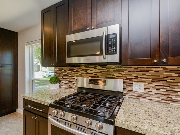 2906 Shadowdale Drive, Houston TX 77043