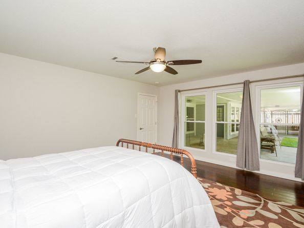 2906 Shadowdale Drive, Houston TX 77043