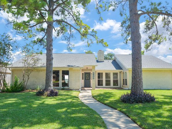 2906 Shadowdale Drive, Houston TX 77043
