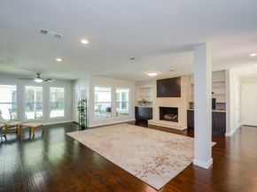 2906 Shadowdale Drive, Houston TX 77043