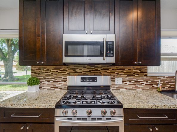 2906 Shadowdale Drive, Houston TX 77043