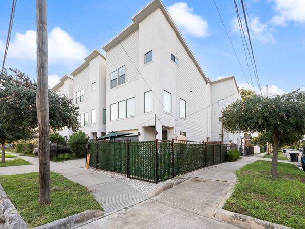 717 Morris Street, Houston TX 77009