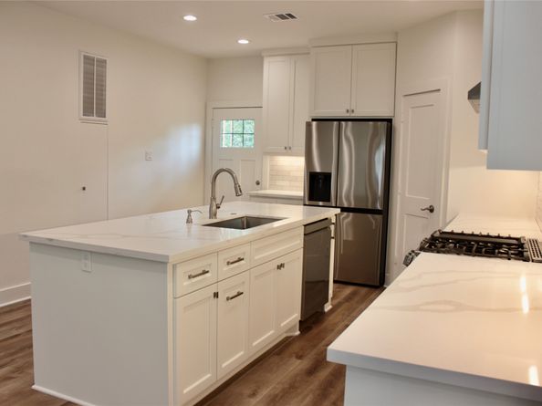5217 Pickfair Street, Houston TX 77026