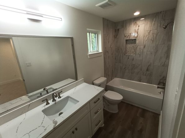 5217 Pickfair Street, Houston TX 77026