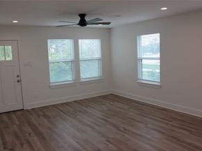 5217 Pickfair Street, Houston TX 77026