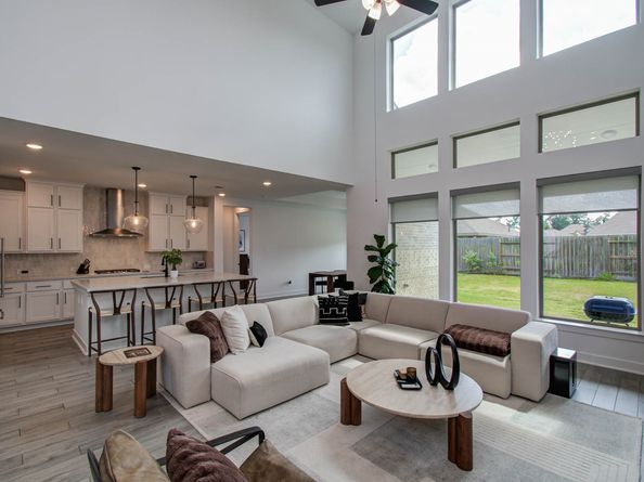 23608 Olive Creek Lane, New Caney TX 77357
