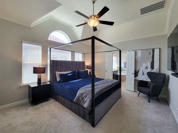 432 N Live Oak Street, Houston TX 77003