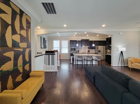 432 N Live Oak Street, Houston TX 77003