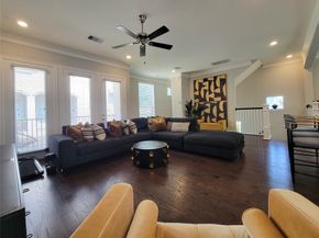 432 N Live Oak Street, Houston TX 77003