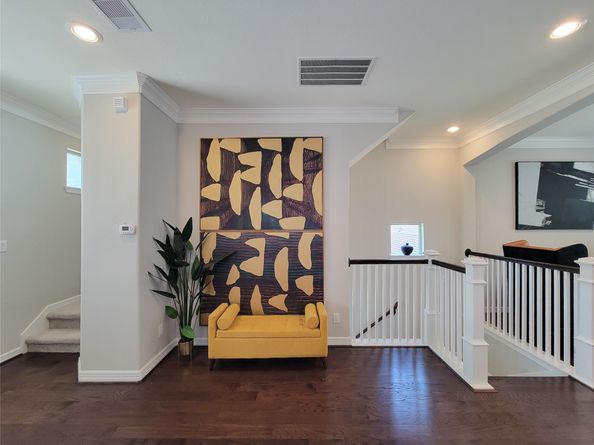 432 N Live Oak Street, Houston TX 77003