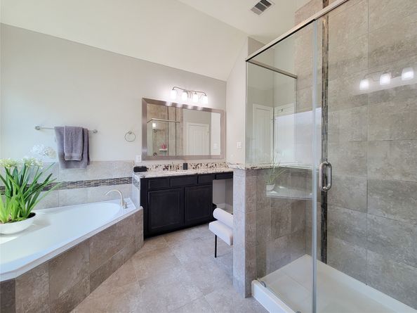 432 N Live Oak Street, Houston TX 77003