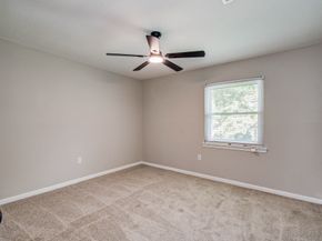 4735 Theall Road, Houston TX 77066