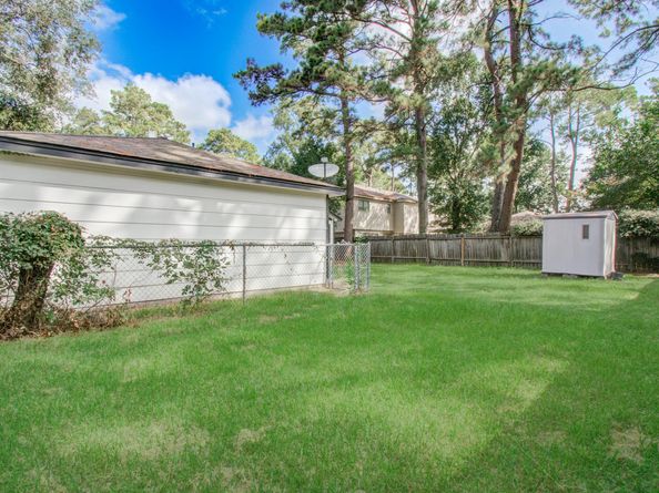 4735 Theall Road, Houston TX 77066