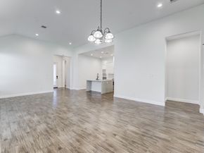 2 E Wavy Oak Circle, Spring TX 77381