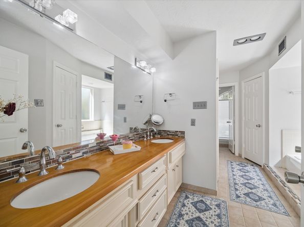 2923 Forest Garden Drive, Houston TX 77345