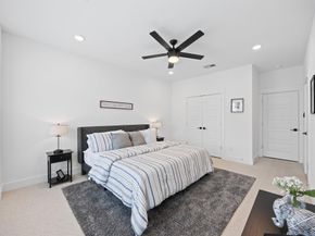 322 Neyland Street, Houston TX 77022