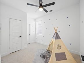 322 Neyland Street, Houston TX 77022