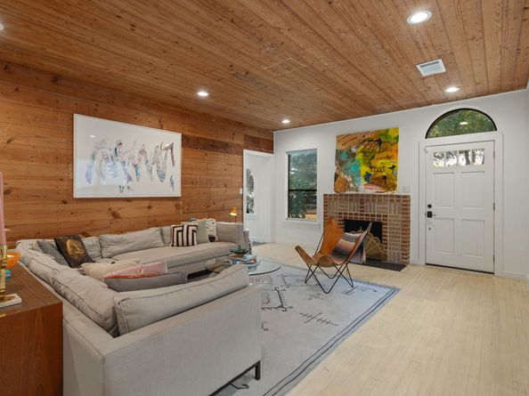 5105 Lindsay Street, Houston TX 77023