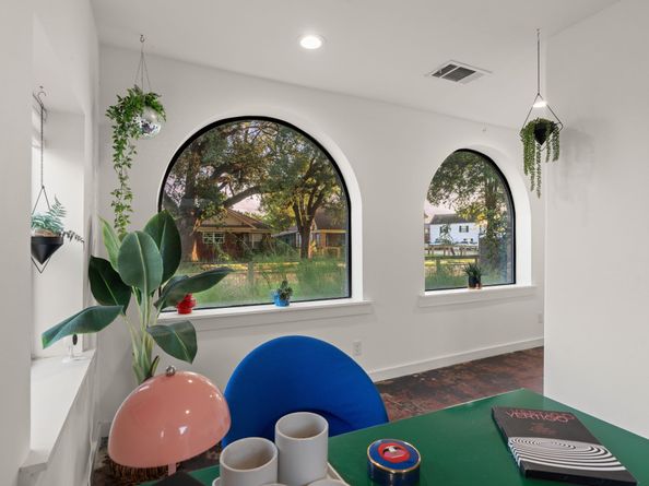 5105 Lindsay Street, Houston TX 77023