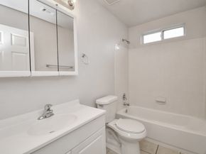 5527 Hamill Ranch Lane, Houston TX 77066