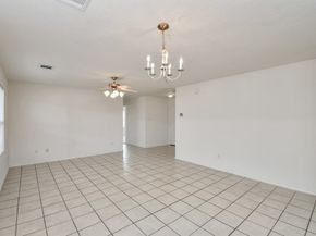 5527 Hamill Ranch Lane, Houston TX 77066