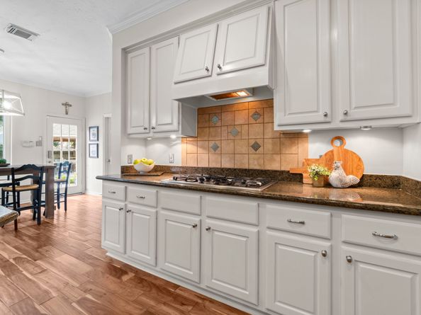22 Royal Ridge Place, The Woodlands TX 77382