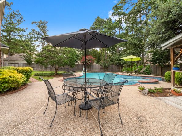 22 Royal Ridge Place, The Woodlands TX 77382