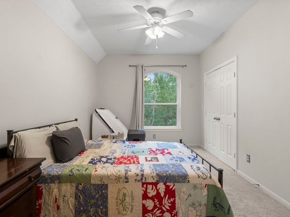 22 Royal Ridge Place, The Woodlands TX 77382