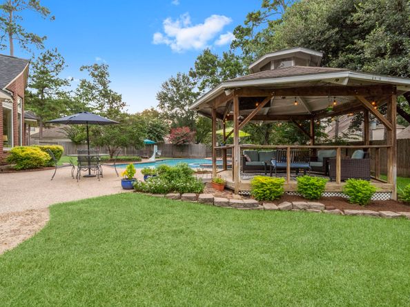 22 Royal Ridge Place, The Woodlands TX 77382