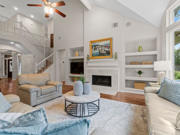 22 Royal Ridge Place, The Woodlands TX 77382